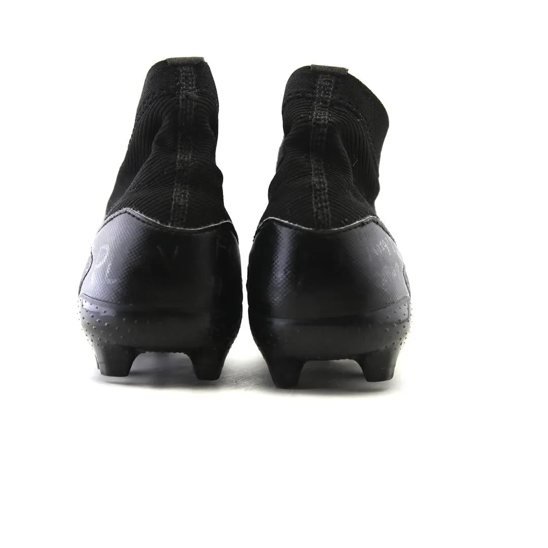 ADIDAS PREDATOR 20.3 LACELESS FIRM