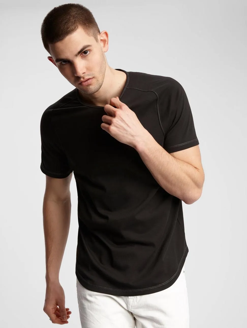 John Varvatos CONNOR S/S CREW WITH CONTRAST STITCH Black
