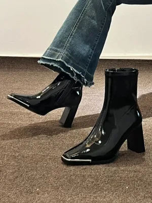 KalonBd New square head patent leather boots