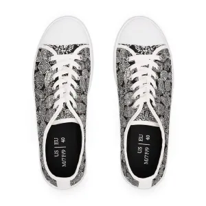 OM Low Top Sneakers