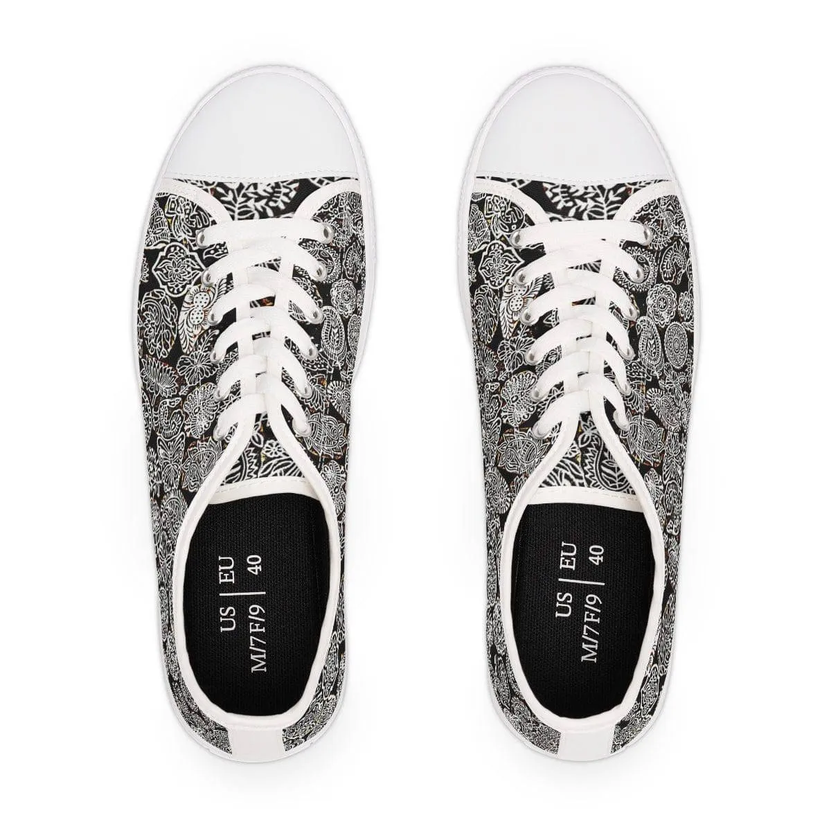 OM Low Top Sneakers