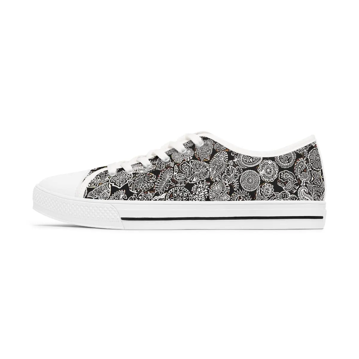 OM Low Top Sneakers