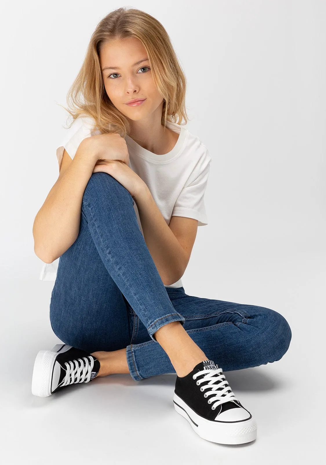 Unisex Black Basic Sneakers Canvas B&W