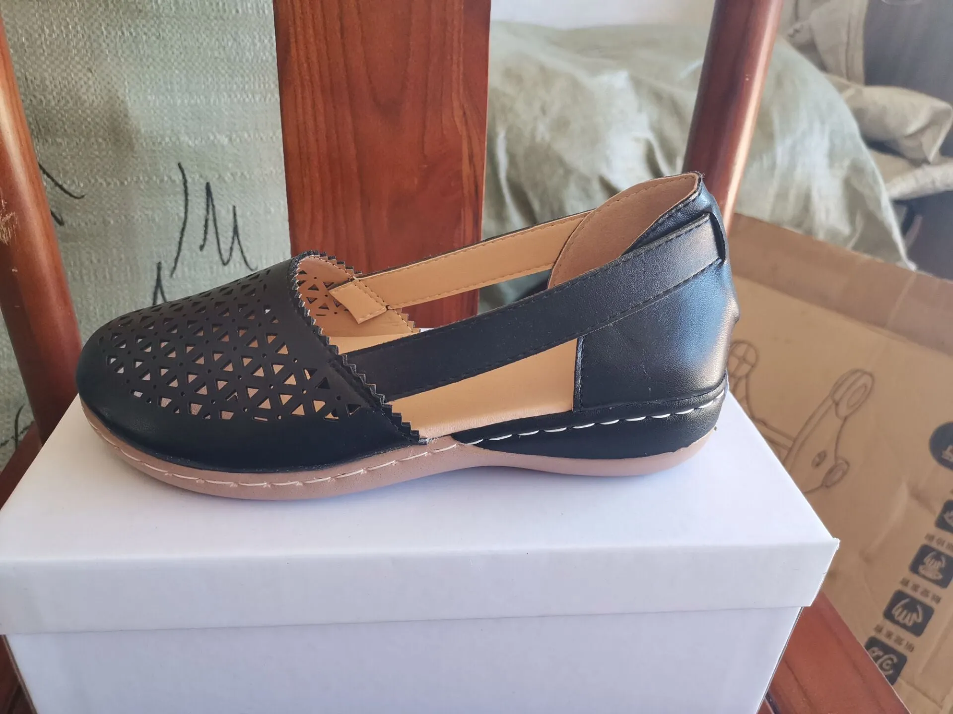 Women Casual Loafers Leatherette Closed Toe Flat Sandals