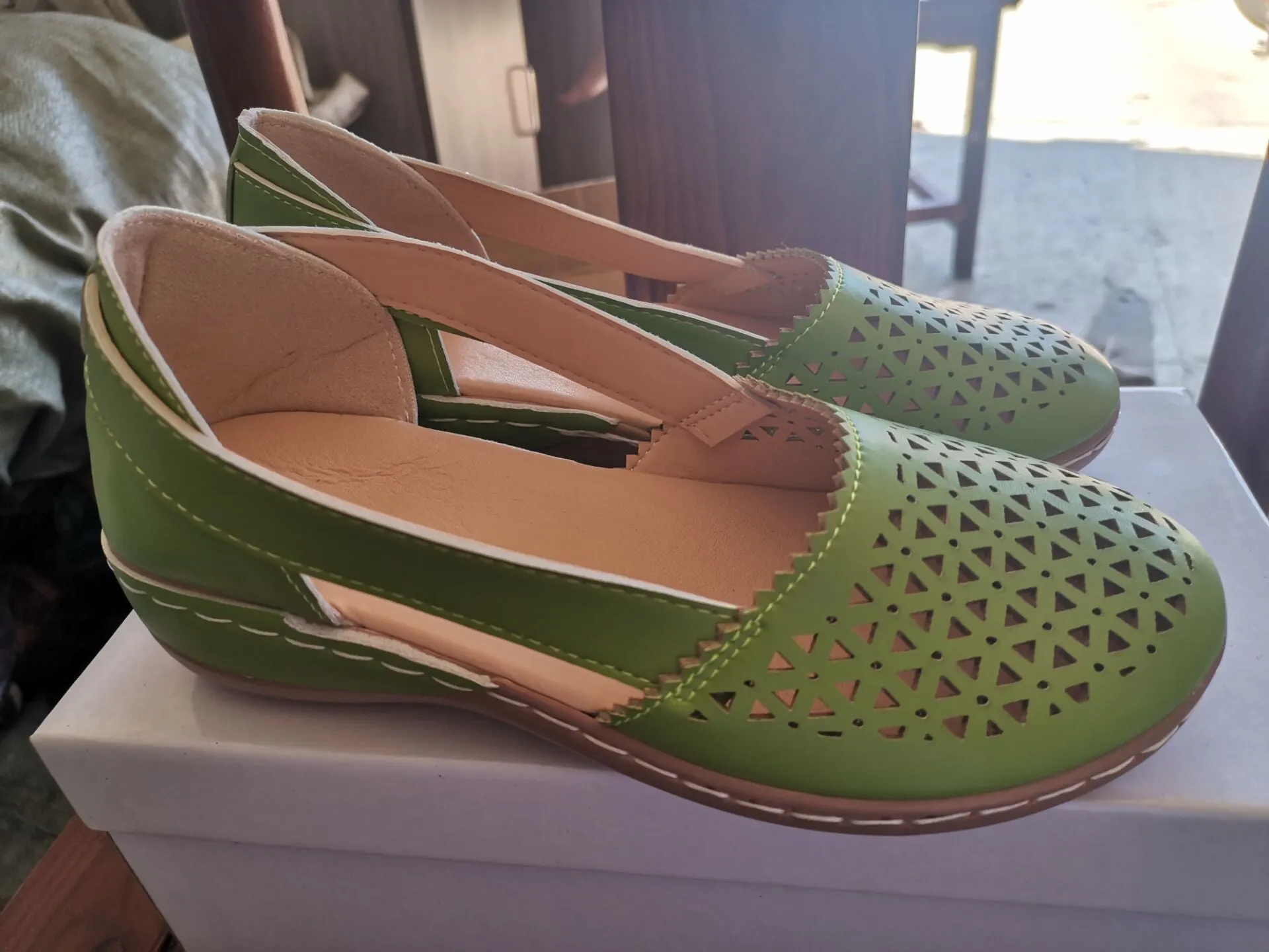 Women Casual Loafers Leatherette Closed Toe Flat Sandals