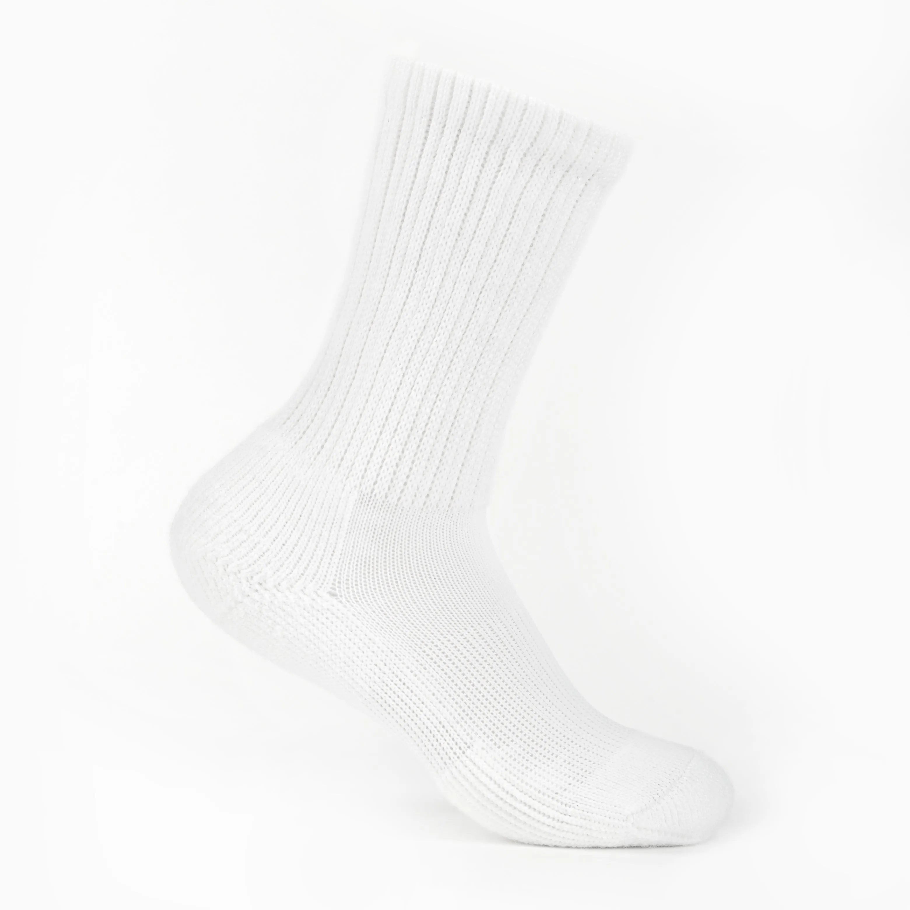 Women's Moderate Cushion Crew Fitness Socks | AX